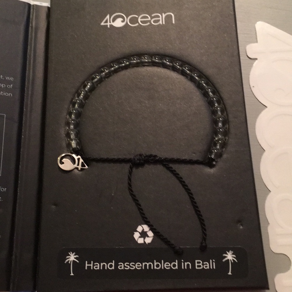 4Ocean Shark Bracelet